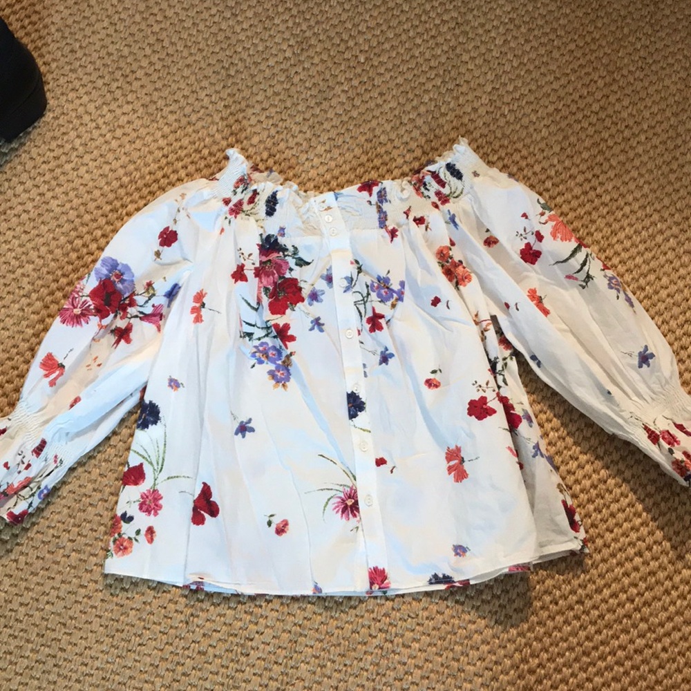Off the shoulder top from Zara. Cotton and foral